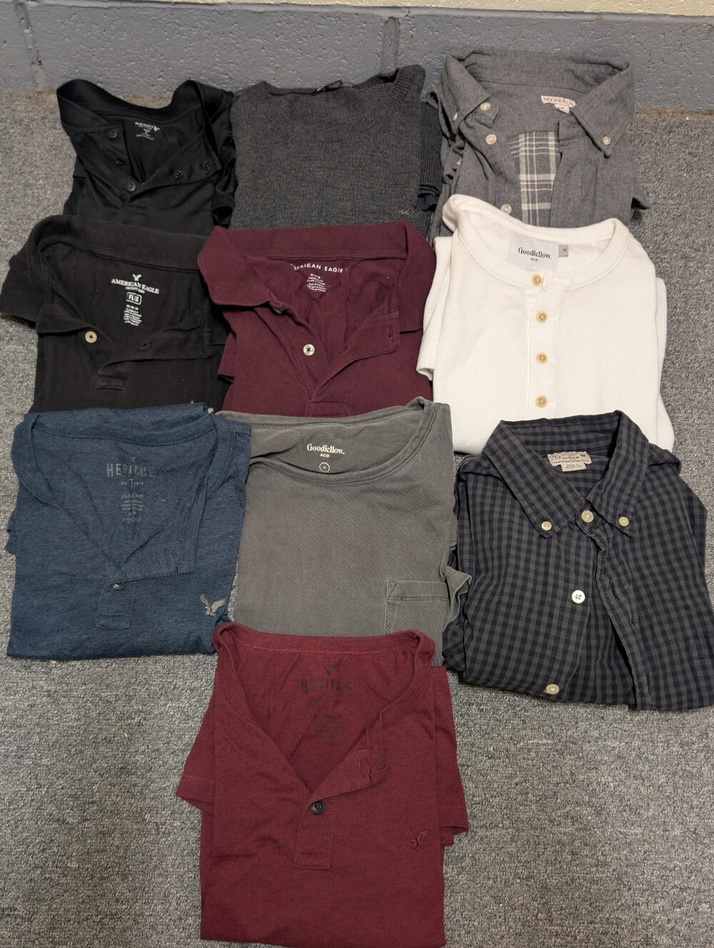 Lot Of Size Medium Mens Name Brand Shirts, Hoodies, and Jackets
